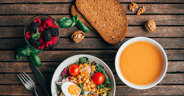 Borítókép: A szakértők figyelmeztetnek: 7 gyulladáscsökkentő étel, amit minden nap enned kellene, ha el akarod kerülni a rák kialakulását