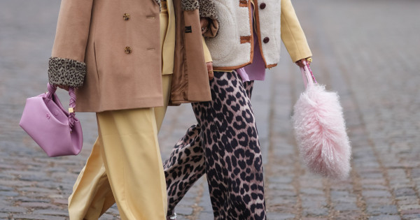 Borítókép: Nem menő már a leggings! Ez a legalább annyira kényelmes, de elegánsabb nadrágtrend váltja most a cicanacikat