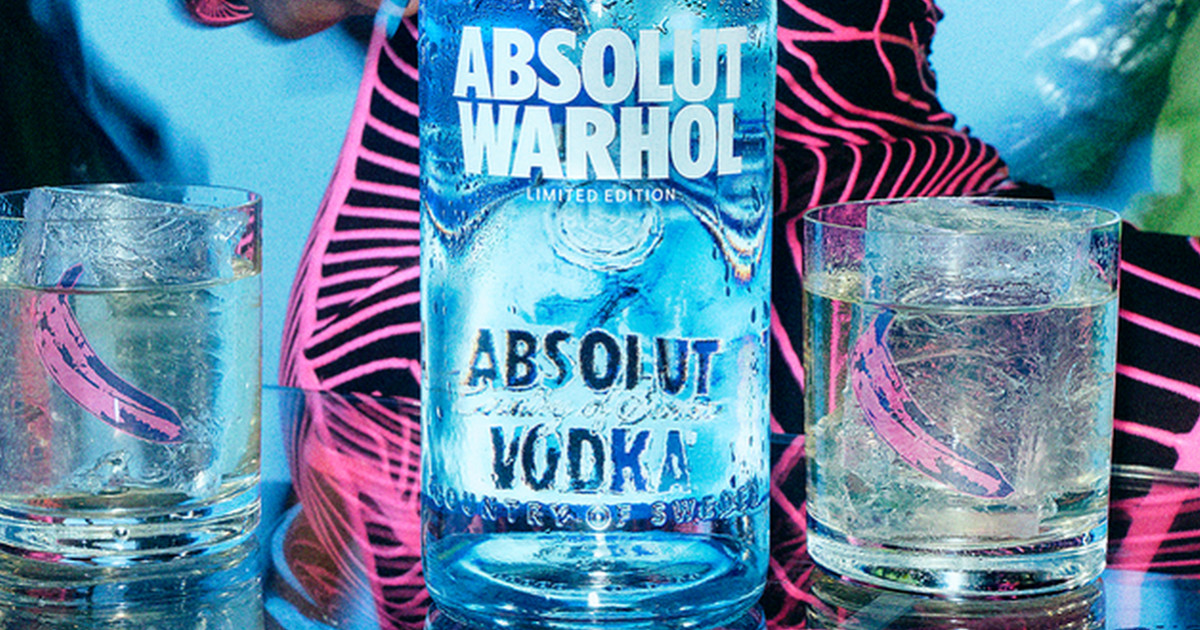 Ünnepi koktélvarázslat Andy Warhol módra: ez a vodkás Milk Punch koktél a különc festőzseni kedvence lehetne 