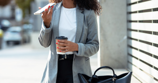 Borítókép: Nagyobb eséllyel kapod meg a munkát, ha ezt viseled az állásinterjún - tipp a tökéletes megjelenéshez!