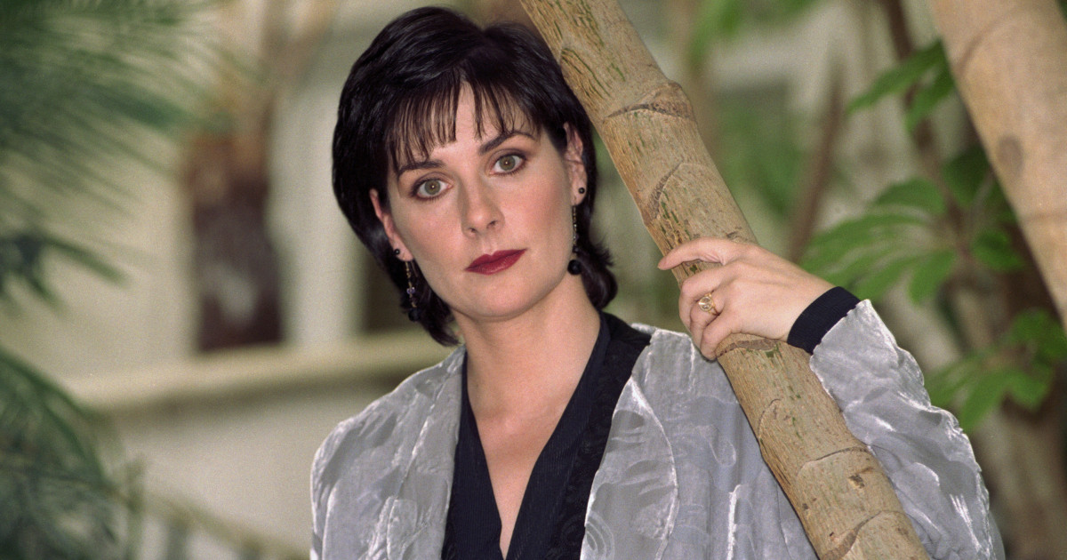 Enya egyedül él egy kastélyban, szingli, és van egy rakat macskája: így hagyta maga mögött az egész világot