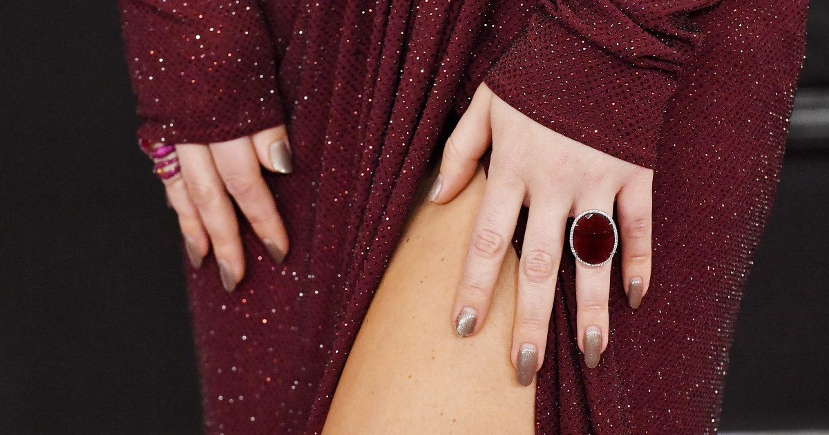 Ez a karácsonyi manikűr illik hozzád a legjobban a csillagjegyed alapján