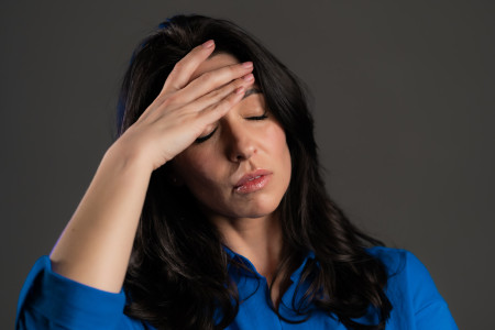 Borítókép: 10 jel, hogy leesett a vércukorszinted: a sápadt bőr és a kiszáradt ajkak erre utalhatnak