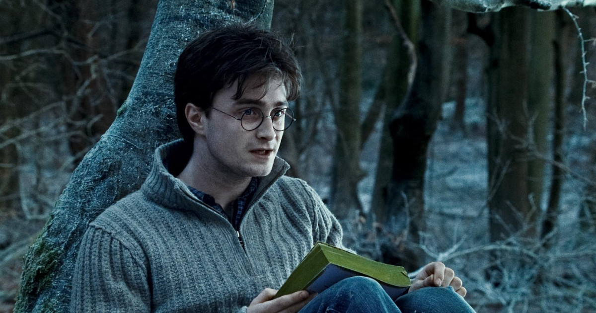 Borítókép: 10 érdekesség a Harry Potter és a Halál ereklyéiből, amiről talán még nem is hallottál