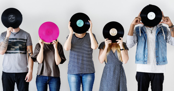 Borítókép: Egyslágeres előadók, akiknek hirtelen jött és hirtelen ment a siker