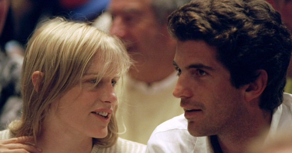 Borítókép: Akit még Jackie Kennedy sem szívlelt! Piszkos titkot derültek ki John F. Kennedy Jr. és Daryl Hannah 5 éven át tartó kapcsolatáról