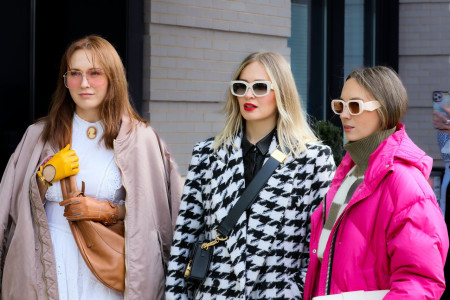 Borítókép: Ezekbe a ruhadarabokba megéri befektetni 2025 telén! 10 divatcikk, ami nemcsak stílusos, de melegen is tart