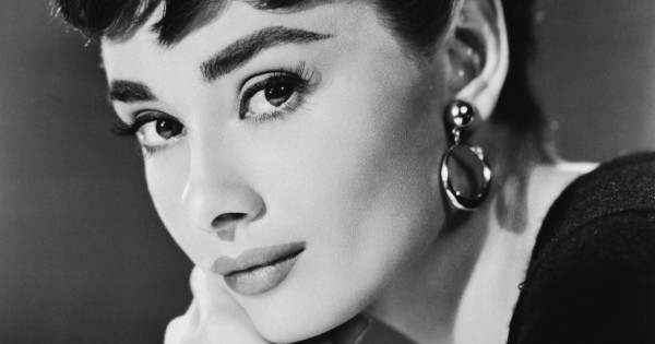 Borítókép: Már 30 éves Audrey Hepburn gyönyörű unokája: így néz kis most!