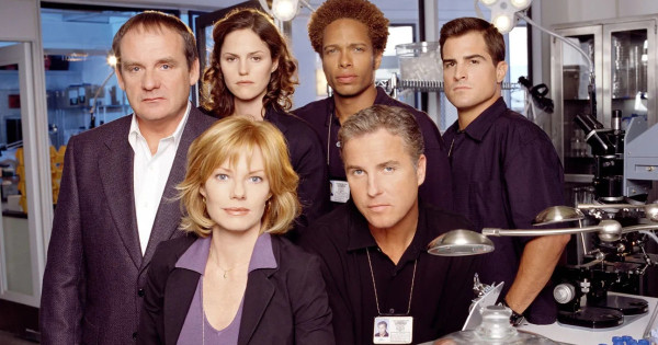 Borítókép: Szinte nem volt olyan, aki ne izgulta volna végig a 2000-es években: így néznek ki ma a CSI: A helyszínelők szereplői - FOTÓK