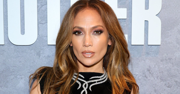 Borítókép: Ha ezt alkalmazod, nyárra kétszer olyan dús lesz a hajad! 8 hajápolási tipp a sztárok fodrászaitól a hideg hónapokra