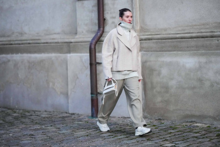 Borítókép: A fehér darabokat most kicsit tedd félre! 3 sportcipőtrend, amit érdemes szemmel tartani 2025-ben