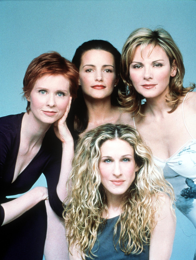 Carrie (Sarah Jessica Parker), Samantha (Kim Cattrall), Miranda (Cynthia Nixon) és Charlotte (Kristin Davis) az évek során tulajdonképpen a barátnőinkké váltak a Szex és New York évadok és filmek alatt.