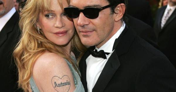 Borítókép: 10 lesokkoló fotó, ami bebizonyítja, hogy mennyit változott a világ 20 év alatt - ilyen volt az Oscar-gála 2005-ben!