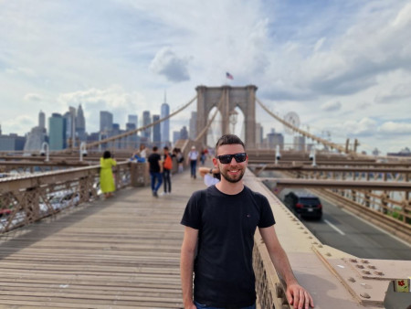 Borítókép: „A vízumosokat sokszor nem részesítik előnyben” – milyen volt Leeds-ben tanulni?