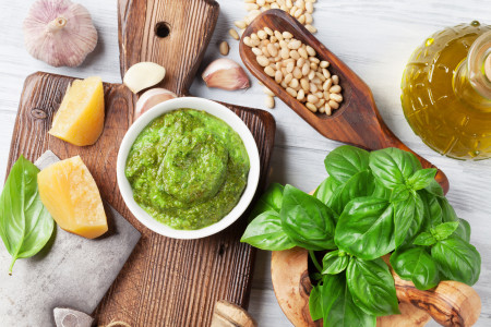 Borítókép: Best of pesto: 6 mennyei recept, ahol a pesto a főszereplő
