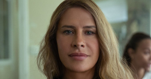 Borítókép: Ő Karla Sofía Gascón felesége, akivel több mint 30 éve alkotnak egy párt - FOTÓK