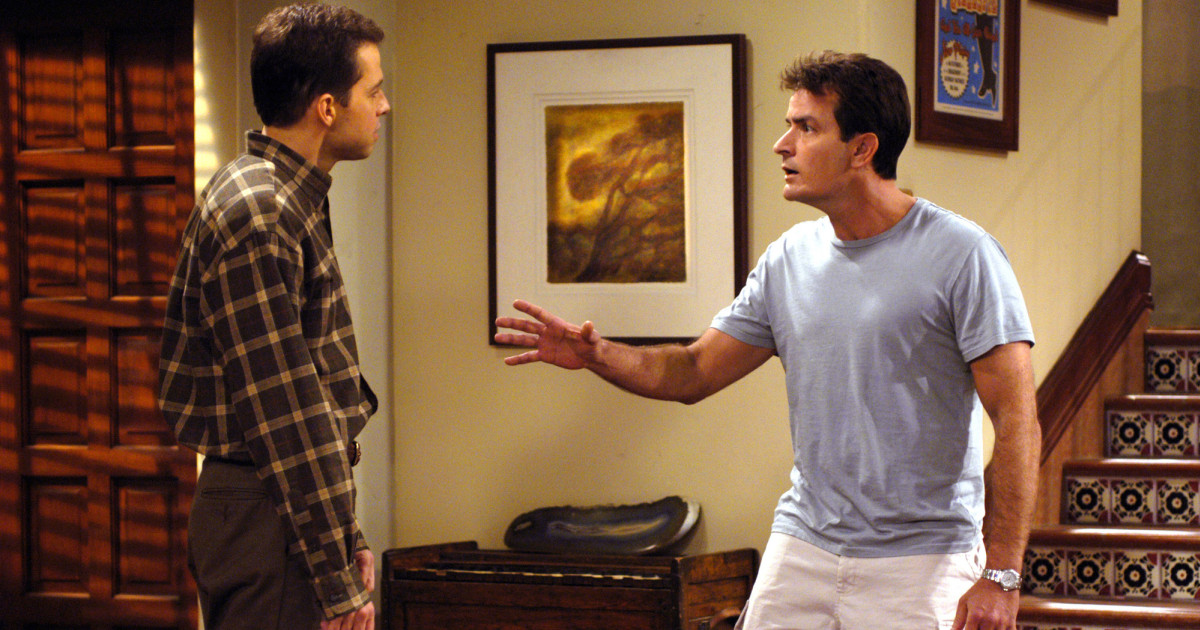 Charlie Sheen és Jon Cryer a Két pasi meg egy kicsiben