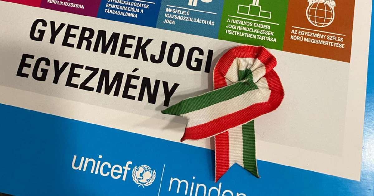 Borítókép: 12 pont minden gyerekekért! Az UNICEF Magyarország 12 pontja