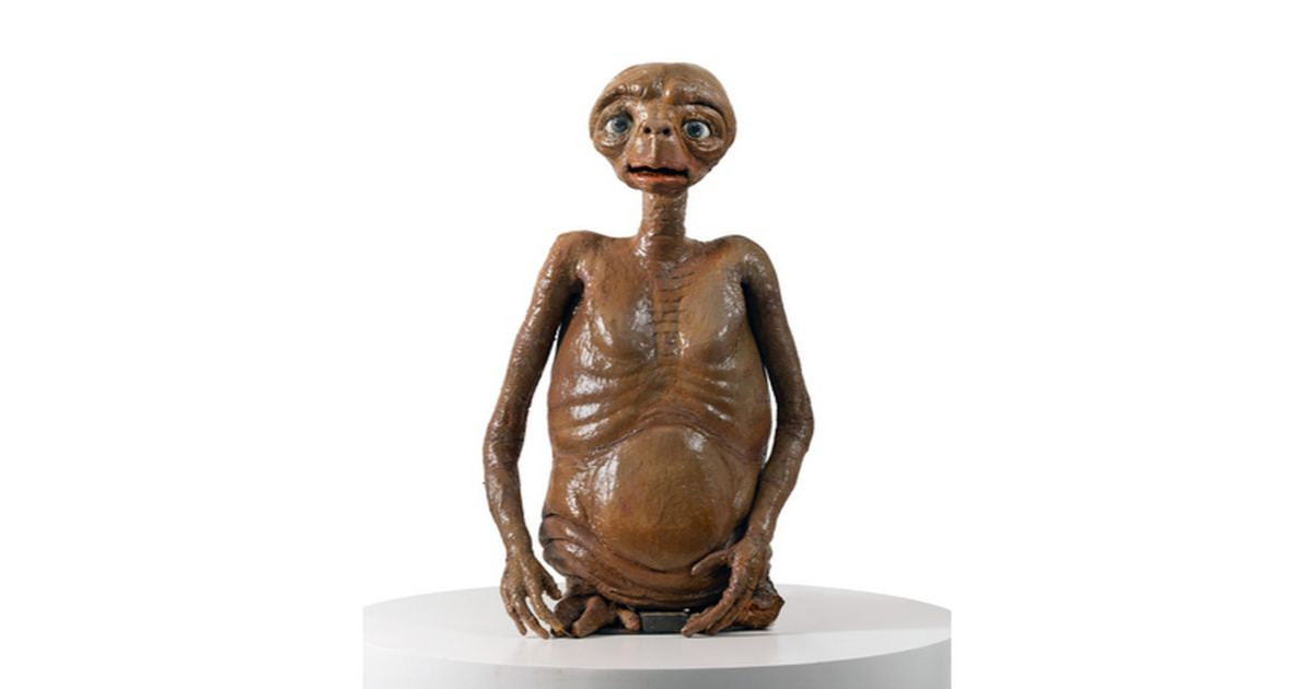 E. T. modellje