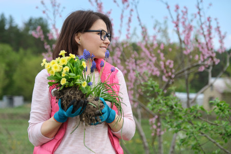 Borítókép: Ha megérkezik az igazi tavasz: ez a 9 kerti teendő áprilisban vár rád!