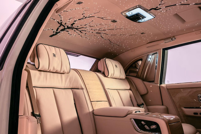 Rolls-Royce Phantom Cherry Blossom