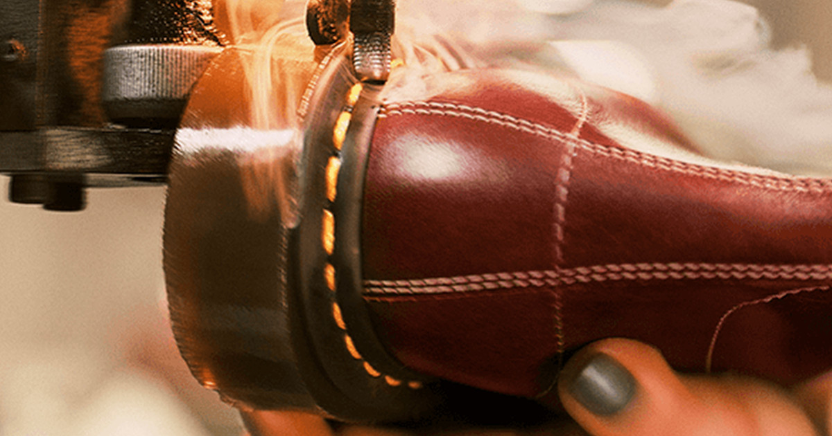 Dr. Martens 1460 MIE Pascal Love Letter