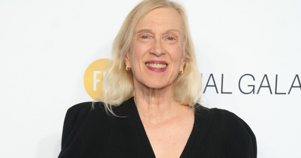 Borítókép: „A jólöltözöttség olyan megnyugvást ad, amelyet még a vallás sem biztosít” - interjú a divatipar egyik legbefolyásosabb alakjával, Valerie Steele-el