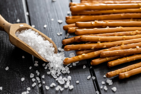 Borítókép: Naponta rengeteget fogyasztunk ebből az élelmiszerből, pedig súlyosan árt az egészségnek 