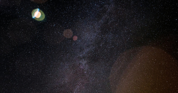 Borítókép: Hetek óta tartó negatív energiák érhetnek most véget - ez az asztrológus tanácsa a szerencsés változáshoz!