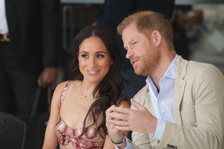 Borítókép: Ez az 6 sztárpár soha nem posztol a gyerekeiről: Meghan és Harry komoly összetűzésbe került a témában