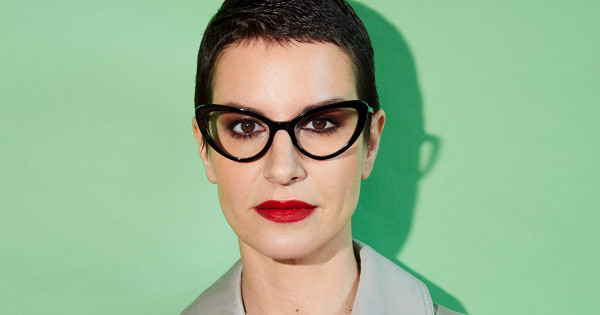 Borítókép: 10 felejthetetlen idézet a rendkívüli Szentesi Évától