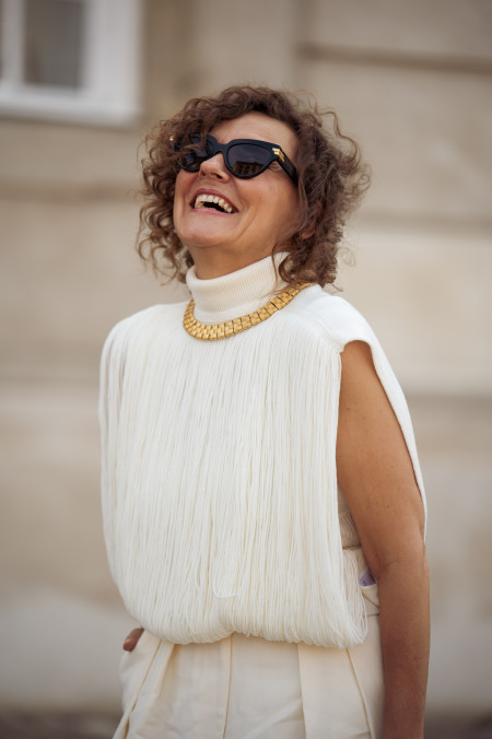 Borítókép: Ezt viseld 50 év felett: 6 tavaszi stílustipp, ami egyszerre időtlen és elegáns