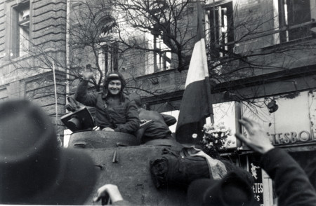 Borítókép: Felismered a 20. század jelentős magyar történelmi eseményeit képek alapján? Teszteld velünk tudásodat!