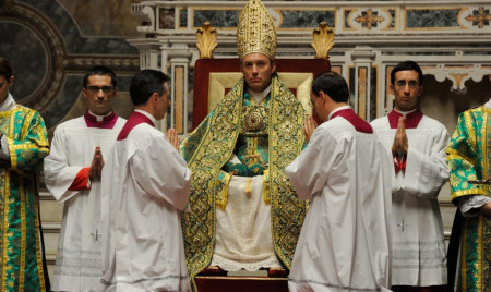 Borítókép: Filmek és sorozatok a pápákról: válogatás Ferenc emlékére