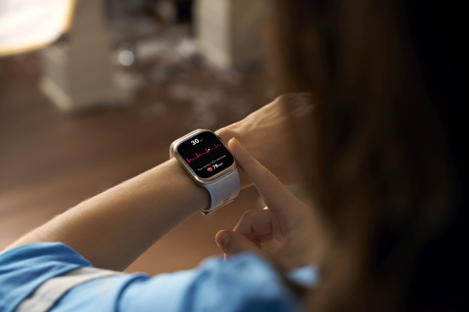 A Huawei Watch D2 méri a stressz-, pulzus- és vérnyomásszintet is