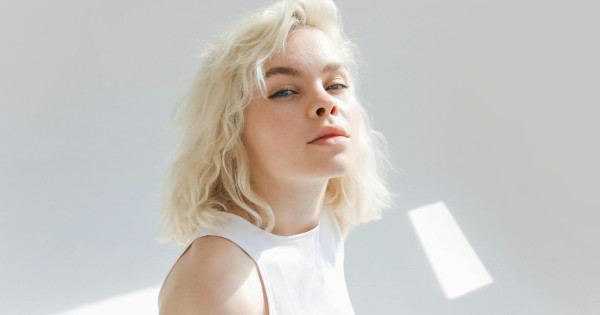 Borítókép: Végre visszatér a 2010-es évek legnépszerűbb sminkterméke, amit nem véletlenül imádunk - sokkal jobb, mint az alapozó!