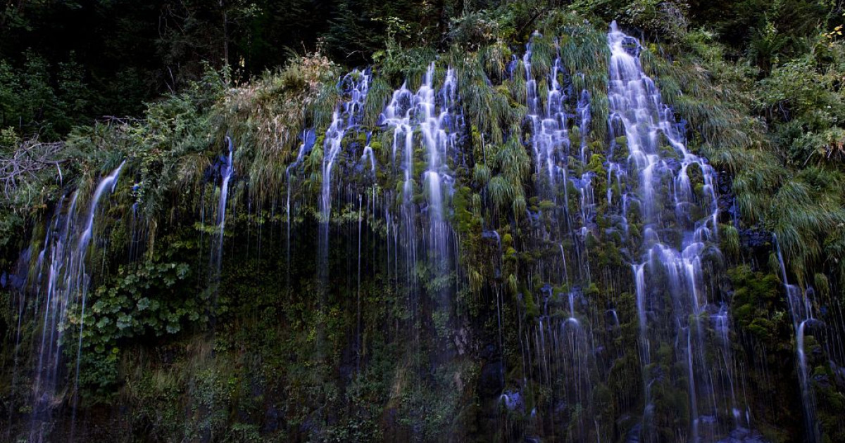 Mossbrae Falls vízesés