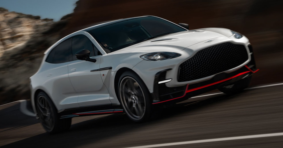 Aston Martin DBX S