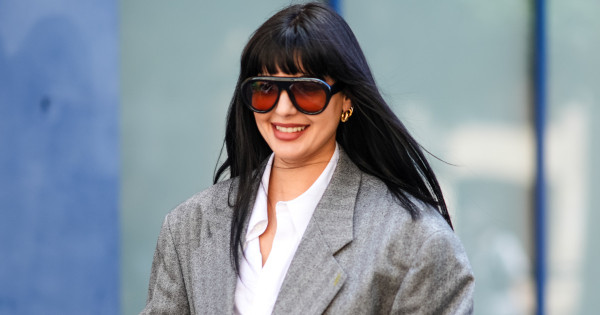 Borítókép: Uncsik már el a sportcipők! A francia nők erre a 6 kényelmes és lapos cipőre esküsznek 2025 tavaszán és nyarán