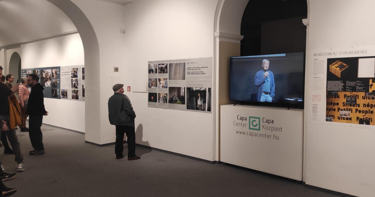 Borítókép: Fotográfiák a világról: ilyen volt a 43. Sajtófotó Kiállítás megnyitója