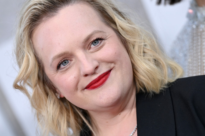 Elisabeth Moss féltve őrzi a magánéletét.