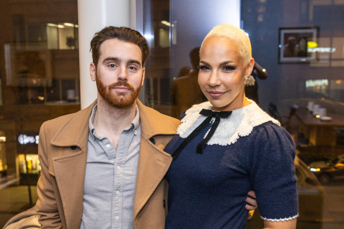 Amanda Brugel és partnere, Marcel Lewis.