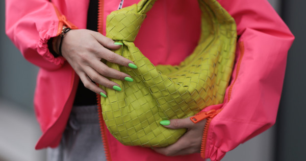 Borítókép: A stílusos nők kedvence: 10 matcha színű köröm idén nyárra, amibe biztosan te is azonnal beleszeretsz!