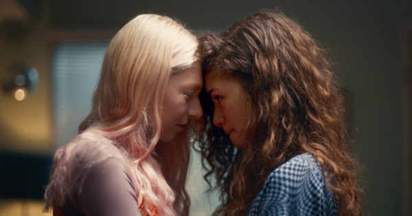 Borítókép: Toplista: A 10 legjobb sorozat, amiben LMBTQ karakterek kapták a főszerepet