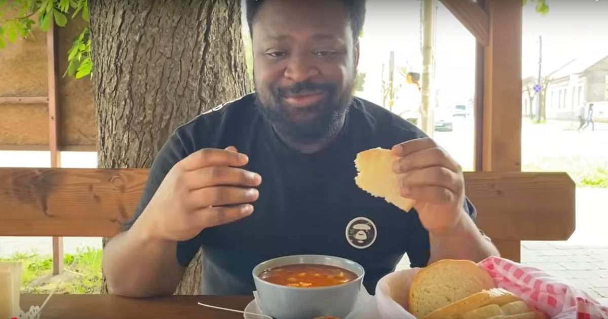 Képkocka Trenny egyik videójából