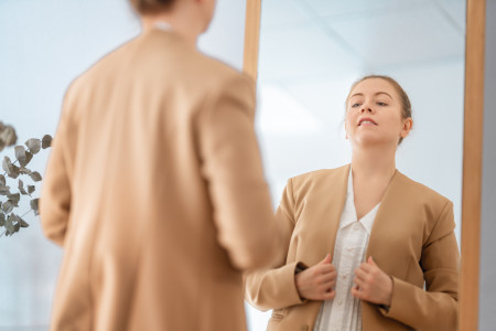 Borítókép: Ezekben a munkakörökben dolgozik a legtöbb nárcisztikus: mutatjuk, mely szférákban a legtehetségesebbek 