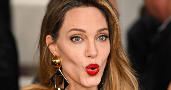 Borítókép: Éveket öregítenek: 10 öltözködési baki, amitől sokkal idősebbnek tűnhetsz a korodnál