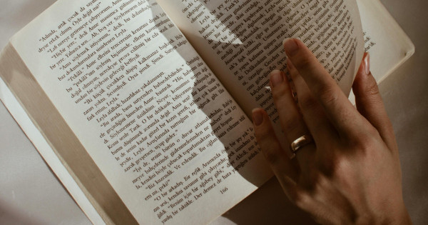 Borítókép: 10 könyv, amit minden nőnek el kellene olvasnia legalább egyszer az életben