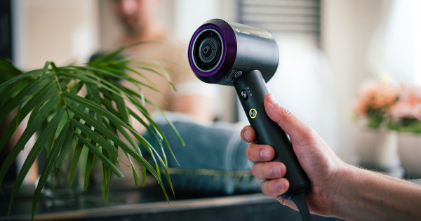 Borítókép: Hajformázási tippek a természetesen szép hajért 