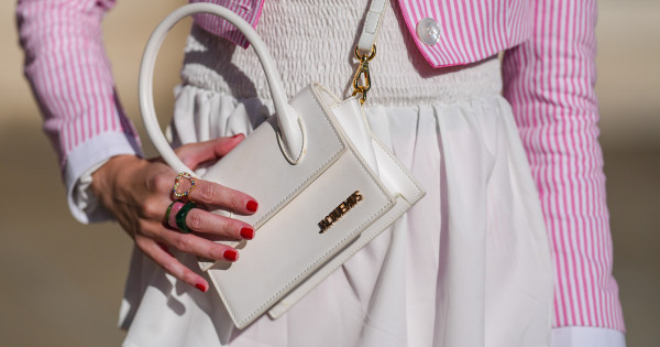 Borítókép: A francia nők már viselik ezeket: 10 köröminspiráció idén nyárra, amibe biztosan te is azonnal beleszeretsz!